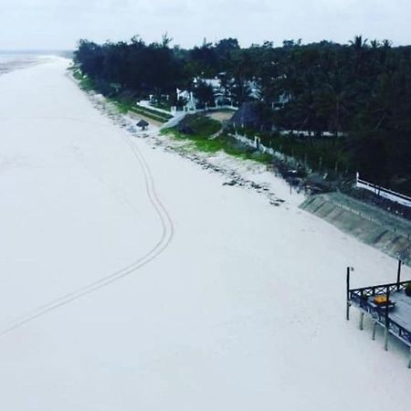 Kilifi Bay Beach Resort Exteriör bild